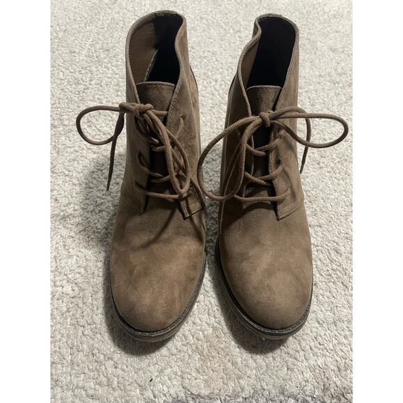 Mia Women's Size 8 Shayna Lace Up Block Heel Ankle Booties Brown GG378X - Picture 9 of 12